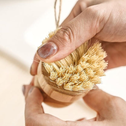 Multi-Function Dish Scrub Brush Wok Cleaning Brush 2pcs with Short Handles Natural Sisal Coconut Fiber Bristles Portable Kitchen Cleaning Accessories for Household Cookware